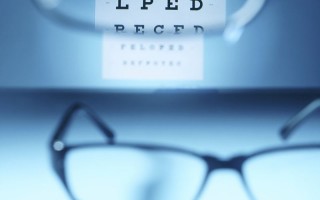 llx是什么镜片好，lx眼镜是什么牌子